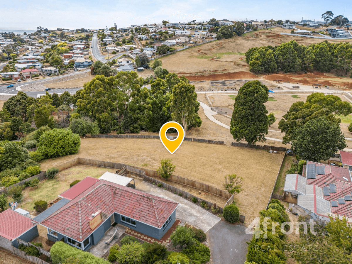33 Curraghmore Avenue, Park Grove, TAS 7320