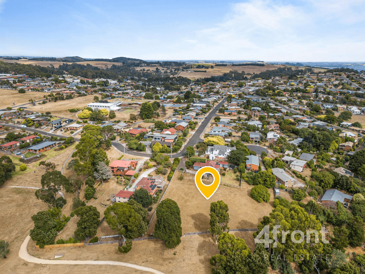 33 Curraghmore Avenue, Park Grove, TAS 7320