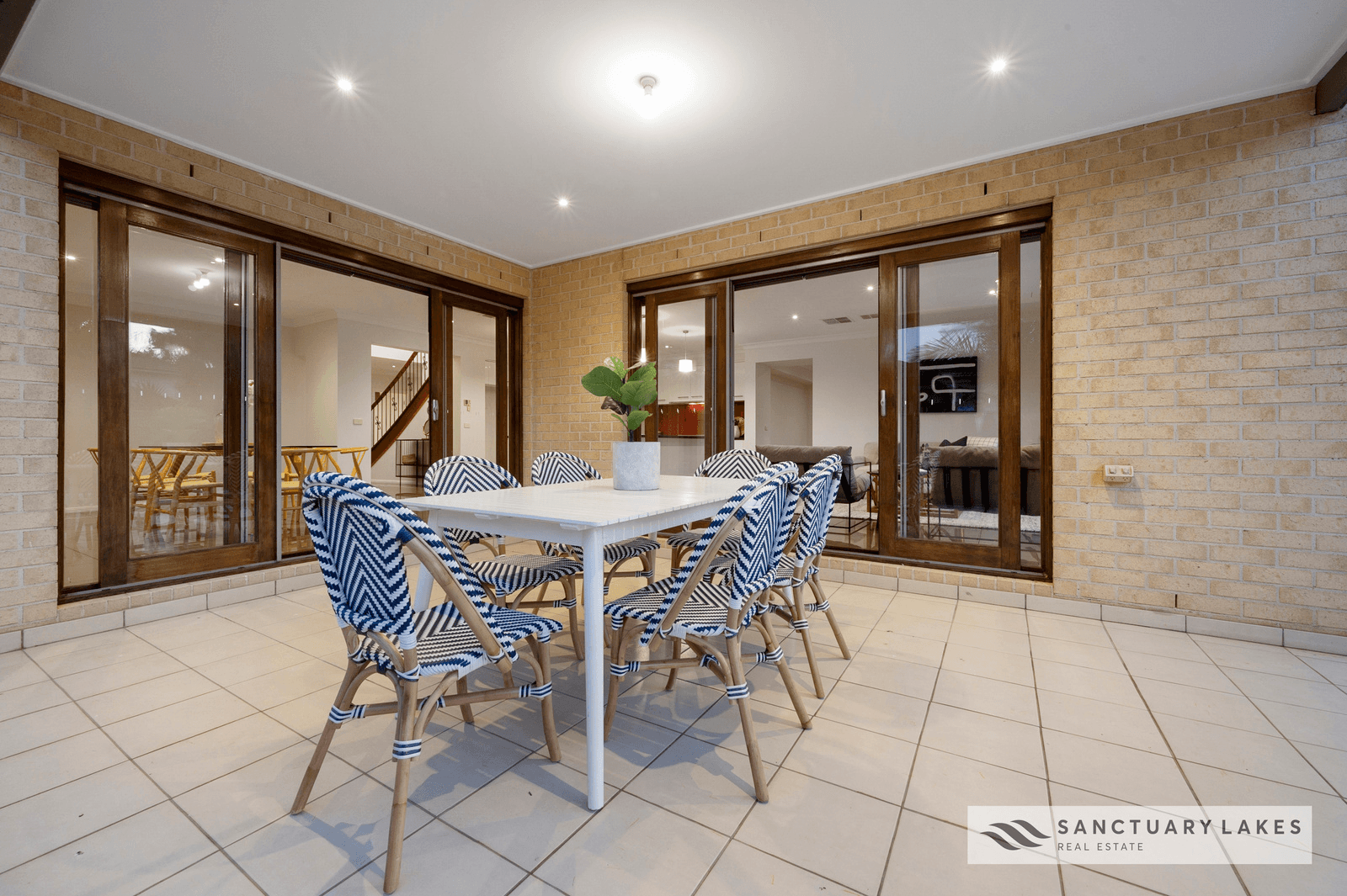 2 Brighton Bay View, SANCTUARY LAKES, VIC 3030