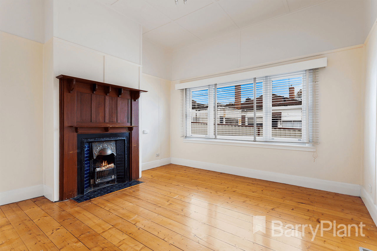 202 Bradshaw Street, Golden Point, VIC 3350