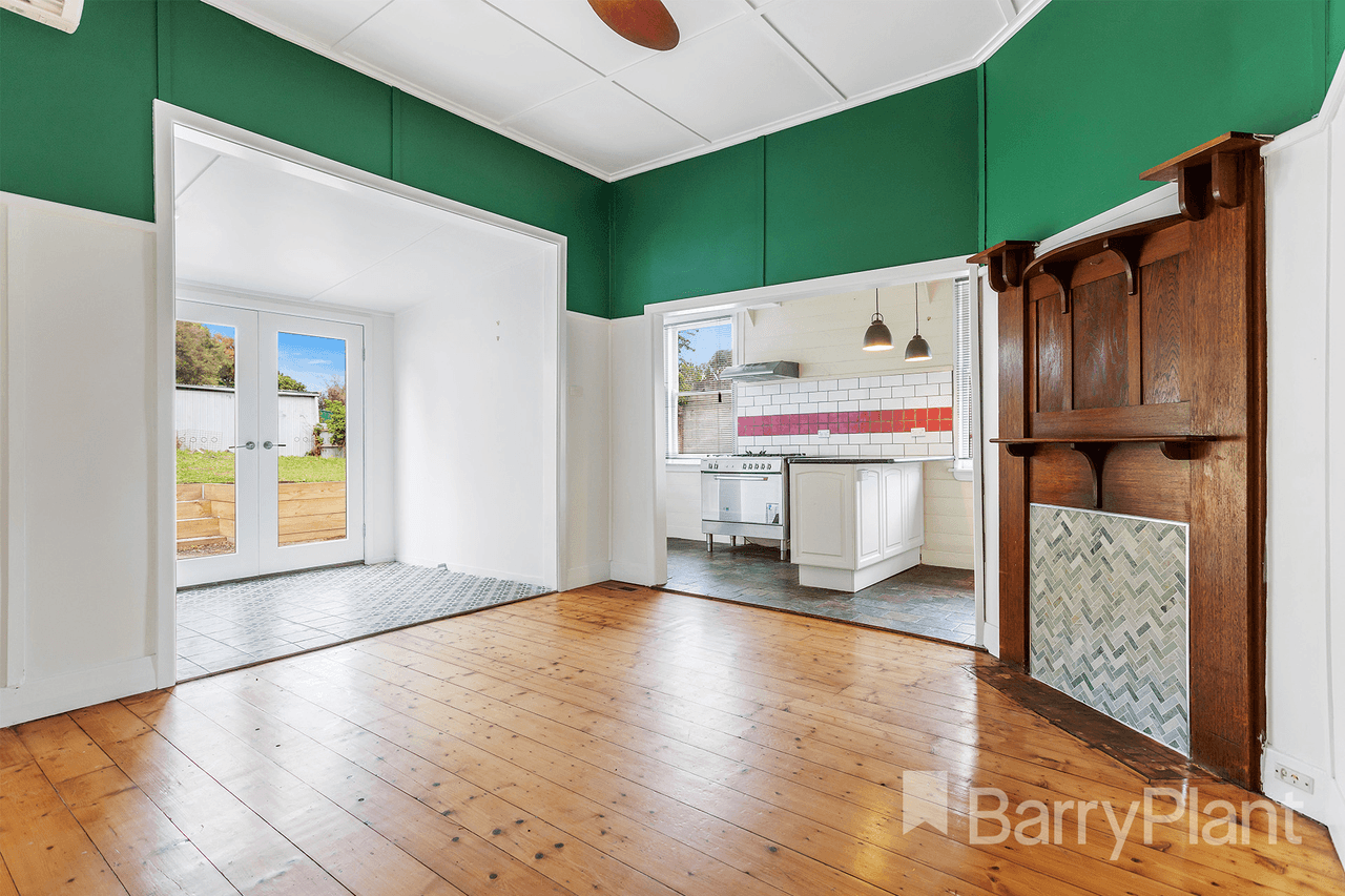 202 Bradshaw Street, Golden Point, VIC 3350