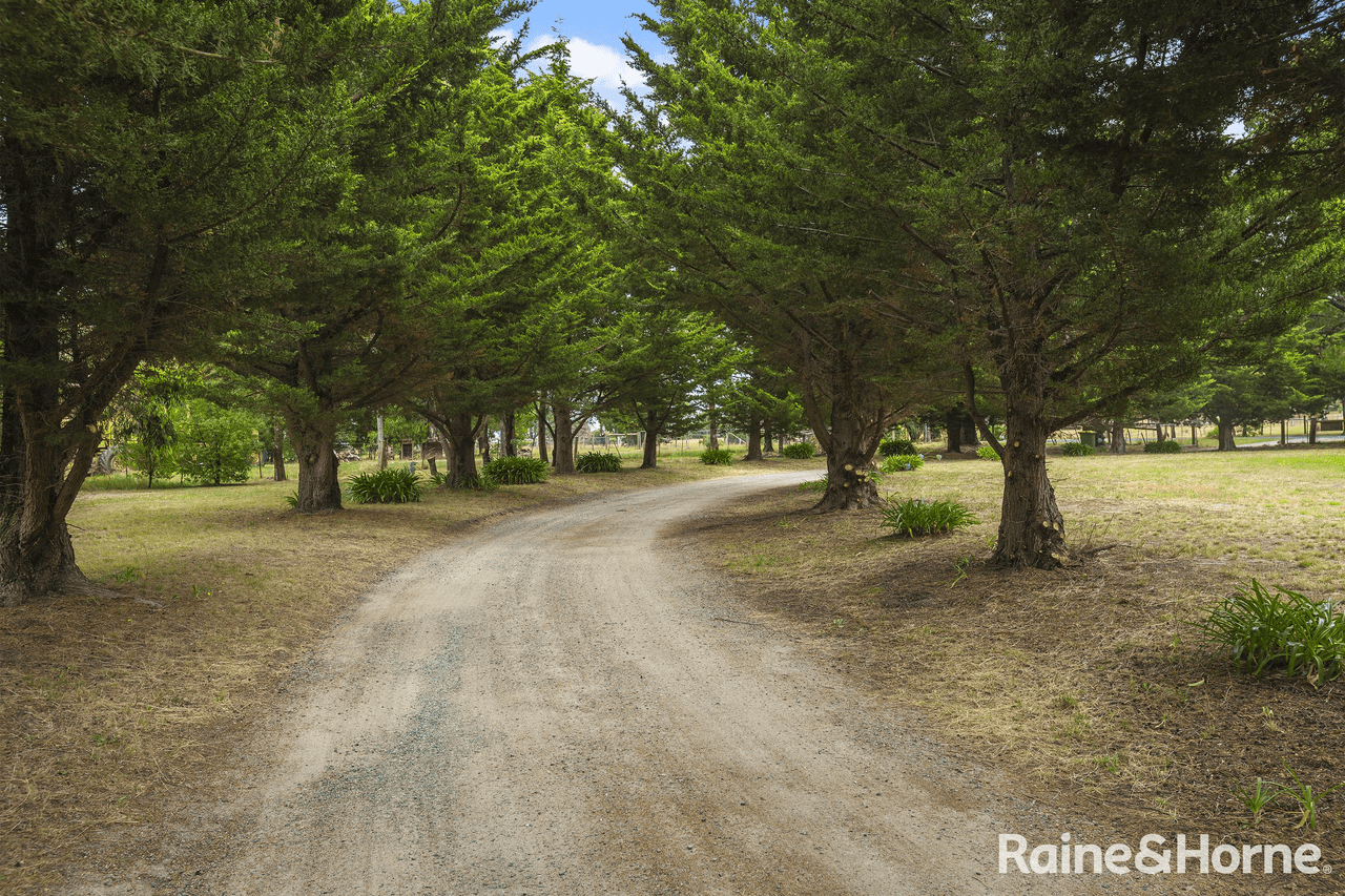 16 Short Road, GISBORNE, VIC 3437