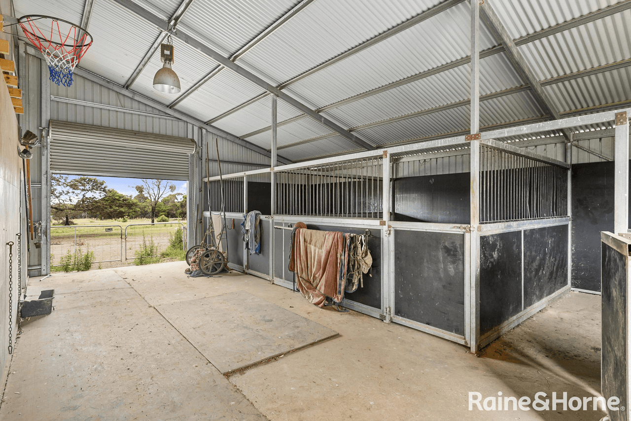 16 Short Road, GISBORNE, VIC 3437