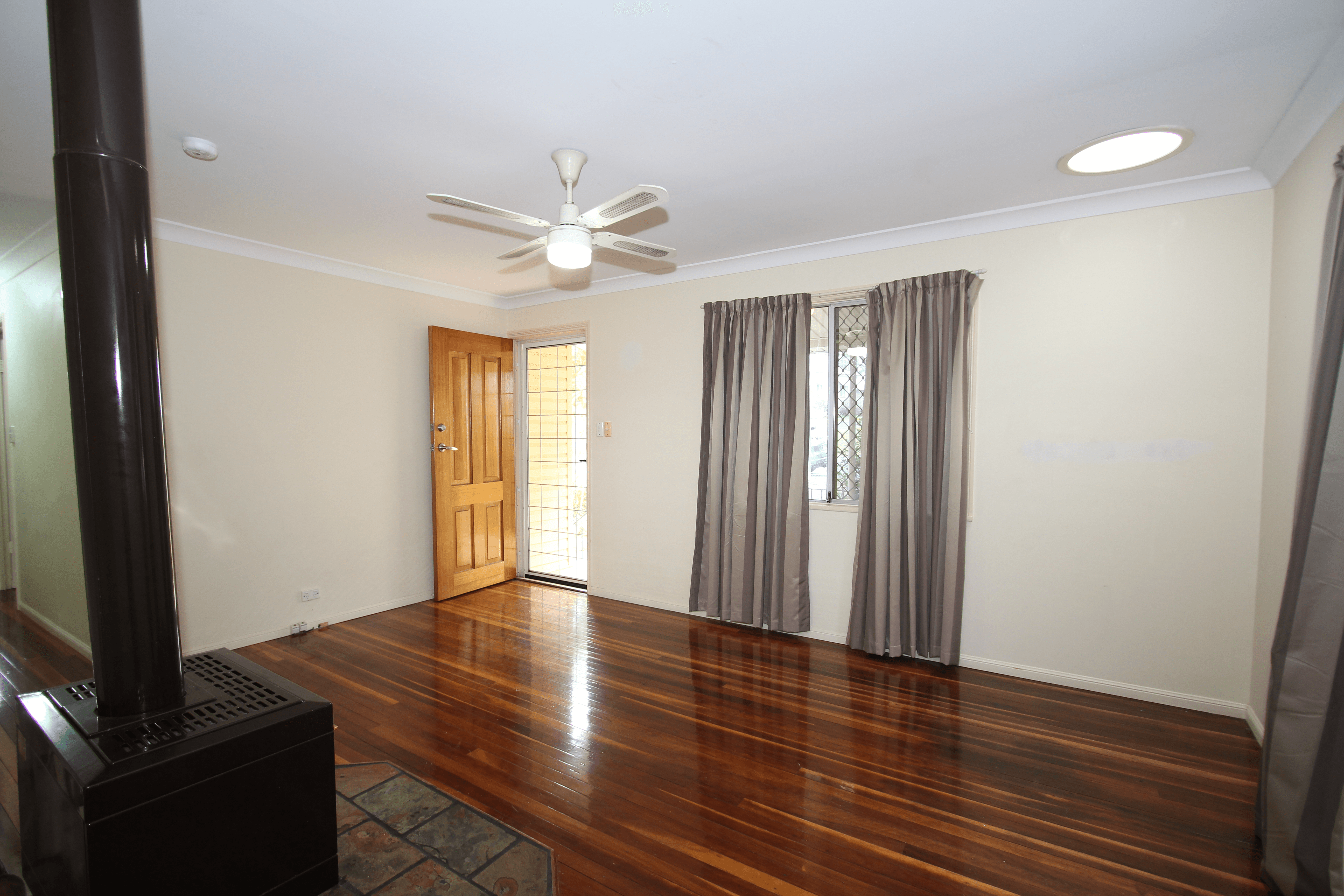 63 Holdsworth Road, NORTH IPSWICH, QLD 4305