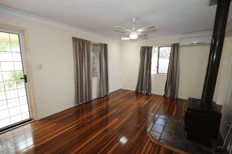 63 Holdsworth Road, NORTH IPSWICH, QLD 4305