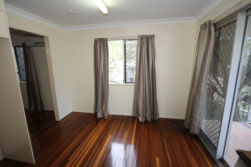 63 Holdsworth Road, NORTH IPSWICH, QLD 4305