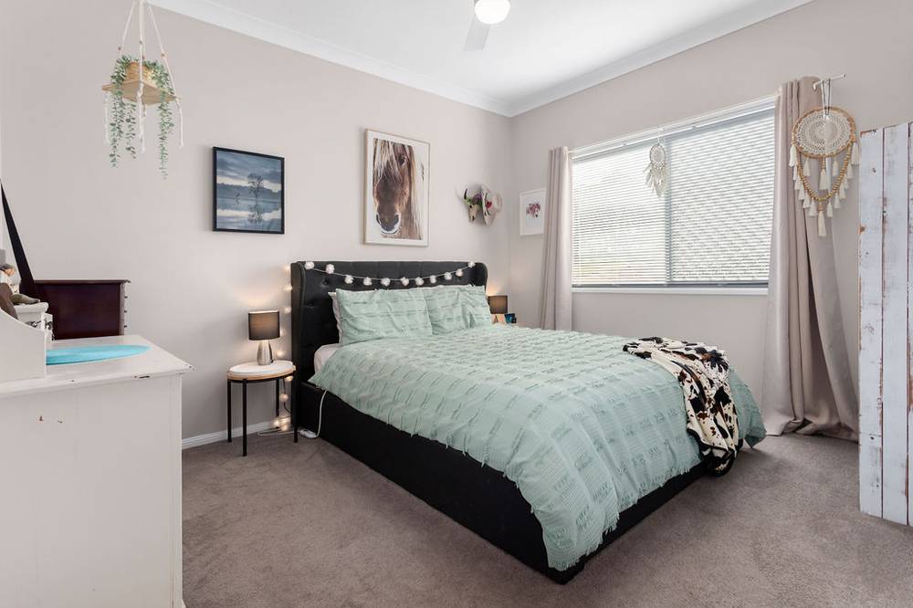 76 Australia II Drive, KENSINGTON GROVE, QLD 4341