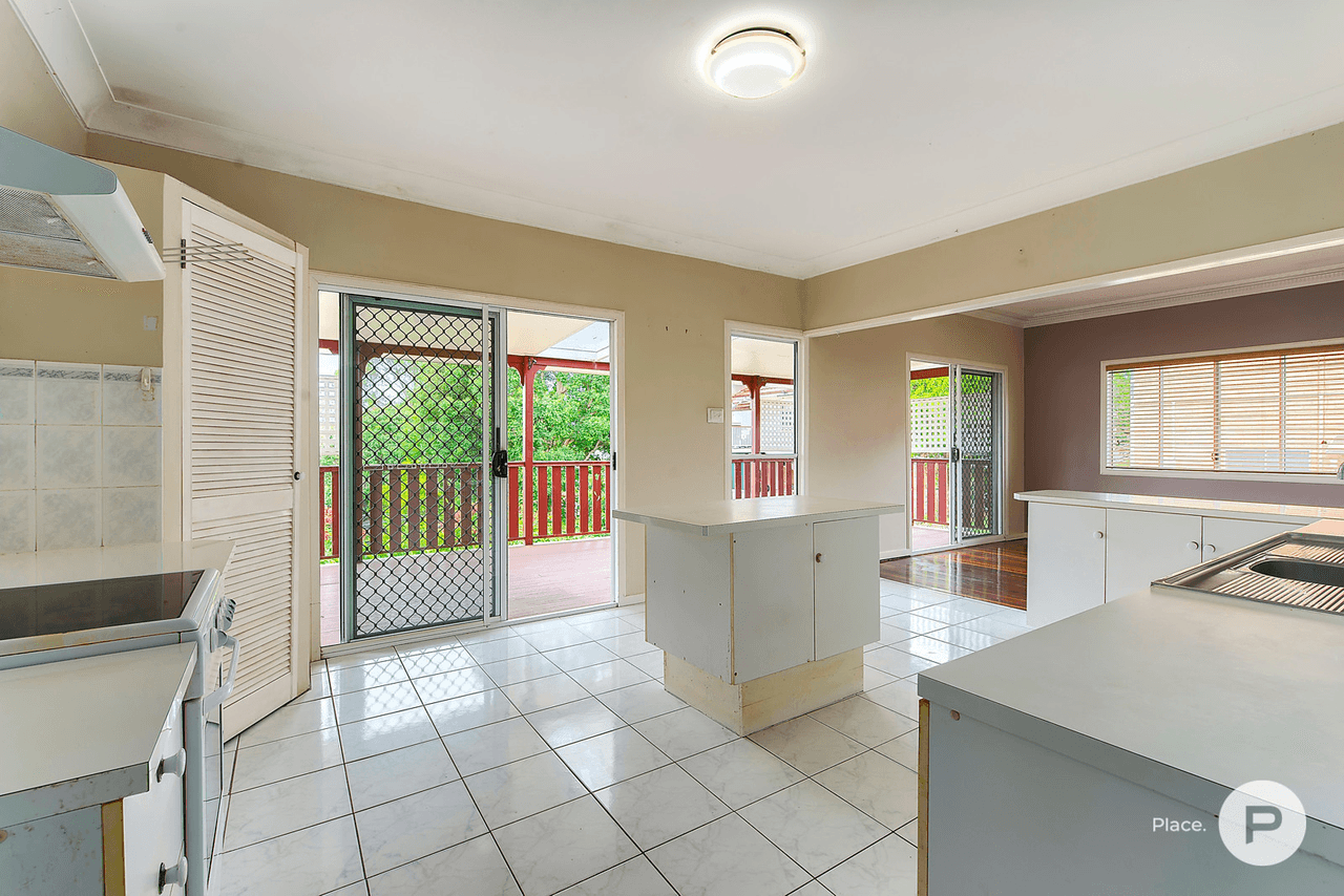 5 Koolewong Street, Stafford Heights, QLD 4053