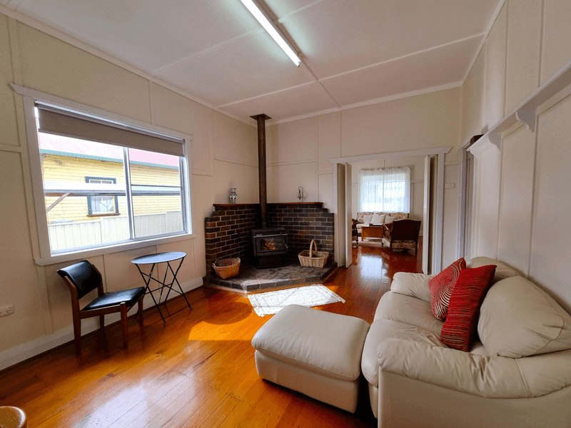 98 Church Street, GLEN INNES, NSW 2370