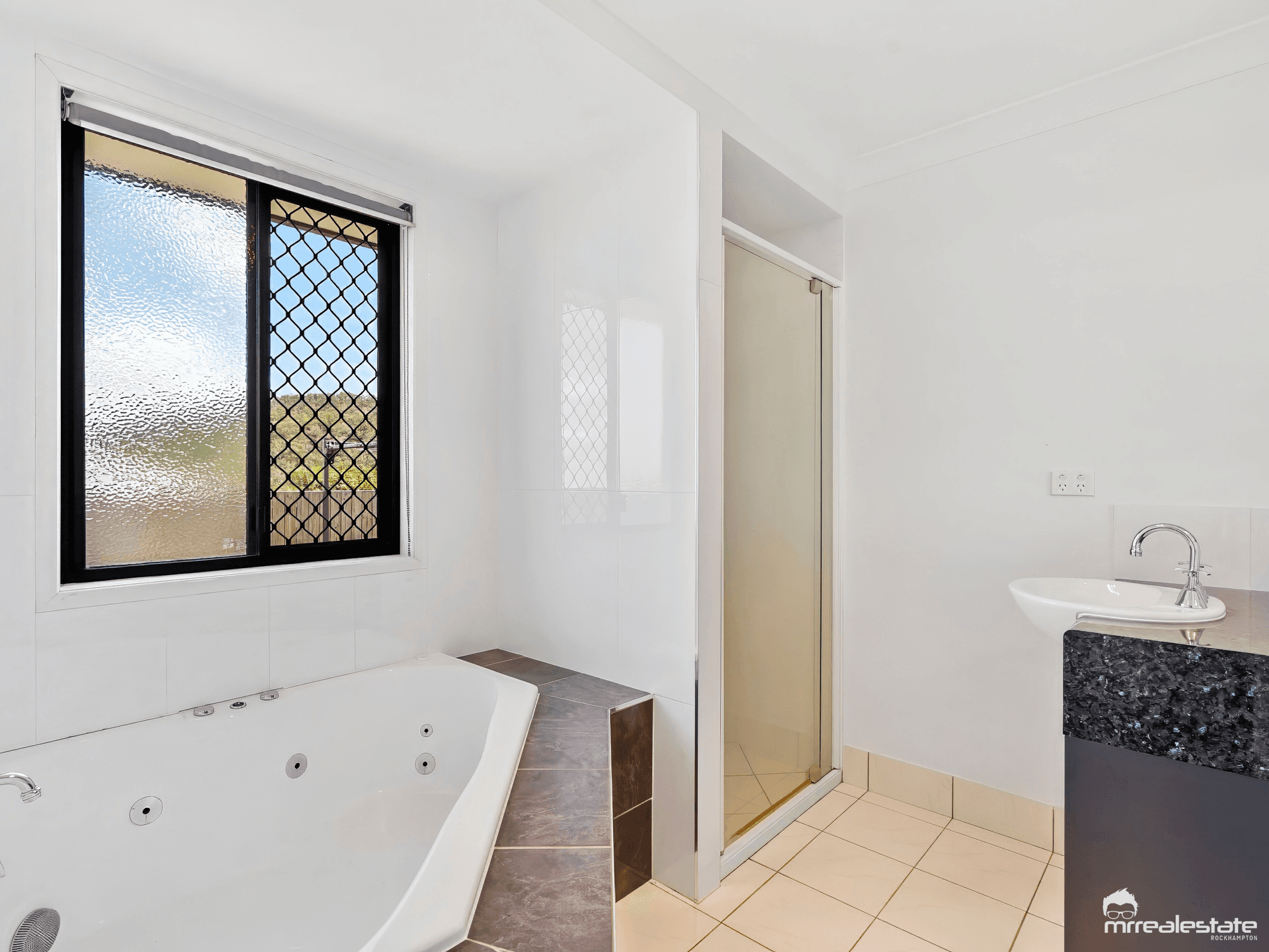 13 Skyline Drive, Norman Gardens, QLD 4701