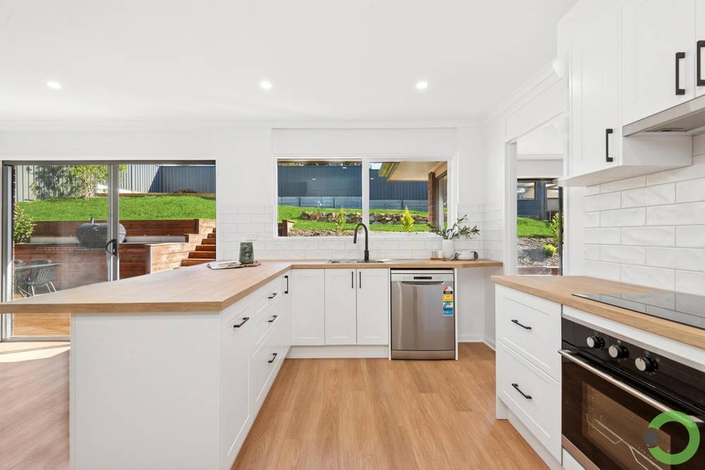 18 Hillsdale Avenue, Coromandel Valley, SA 5051