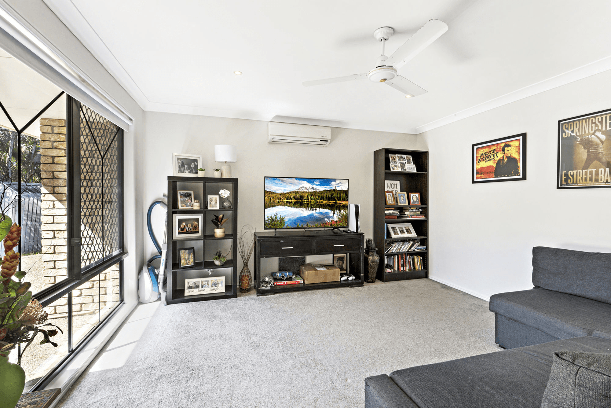 1 Fernwood Street, KURWONGBAH, QLD 4503