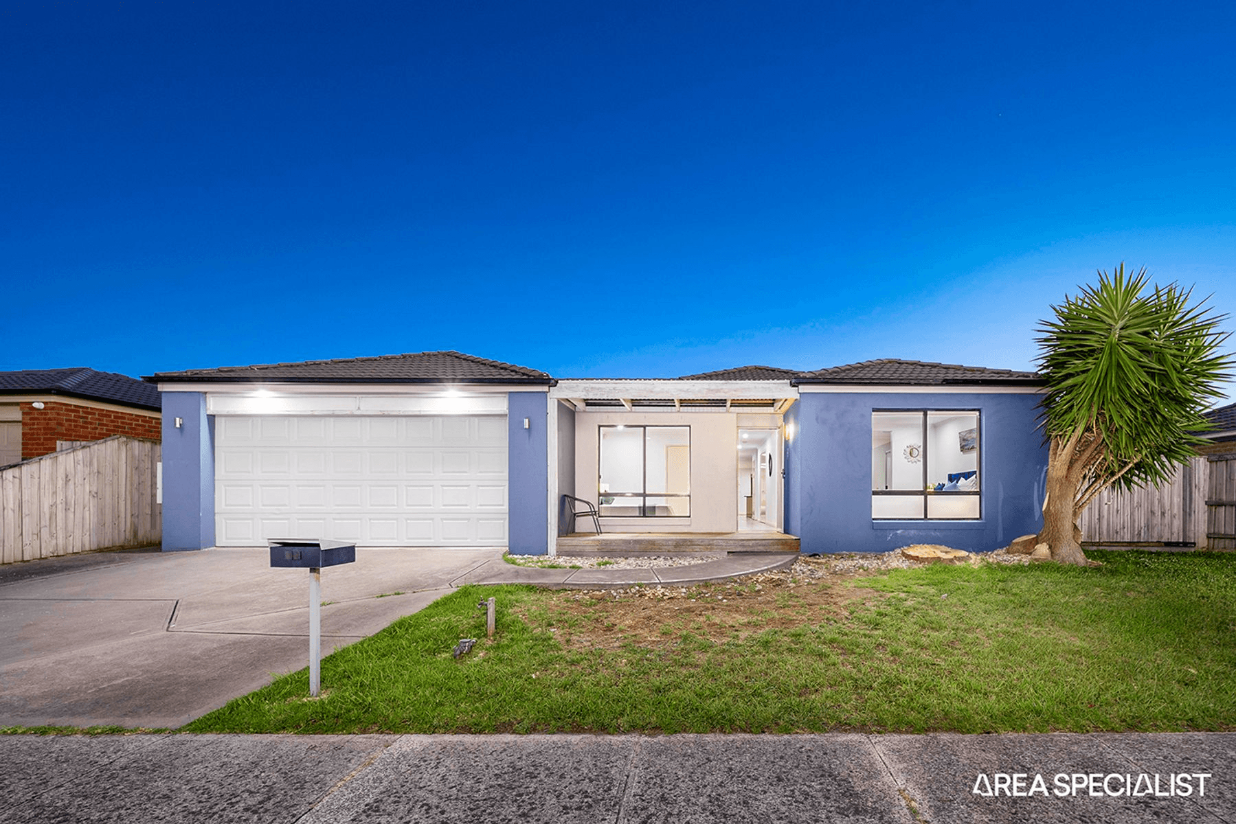 10 Dryandra Place, Cranbourne, VIC 3977