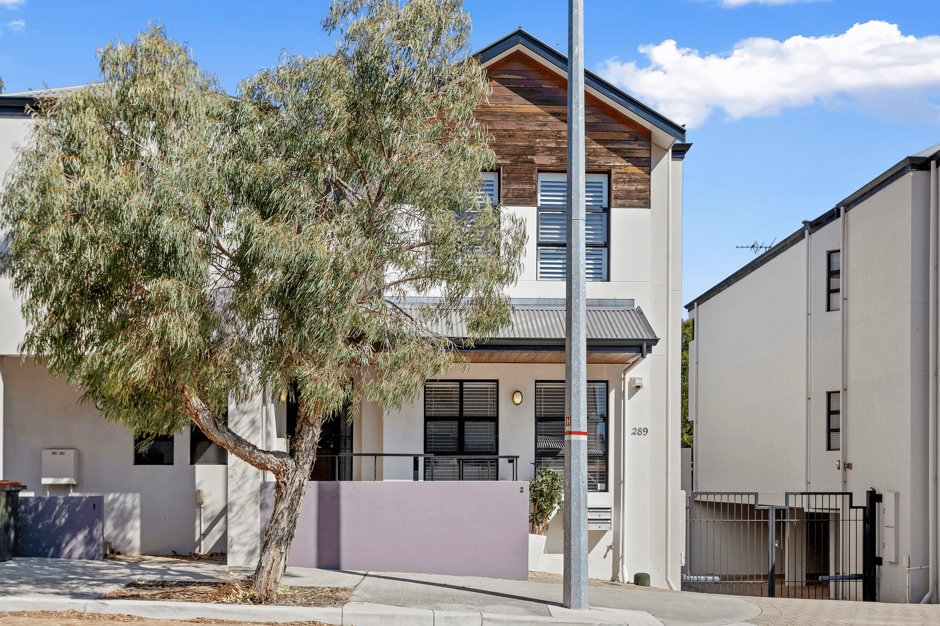 2/289 Hamersley Road, Subiaco, WA 6008