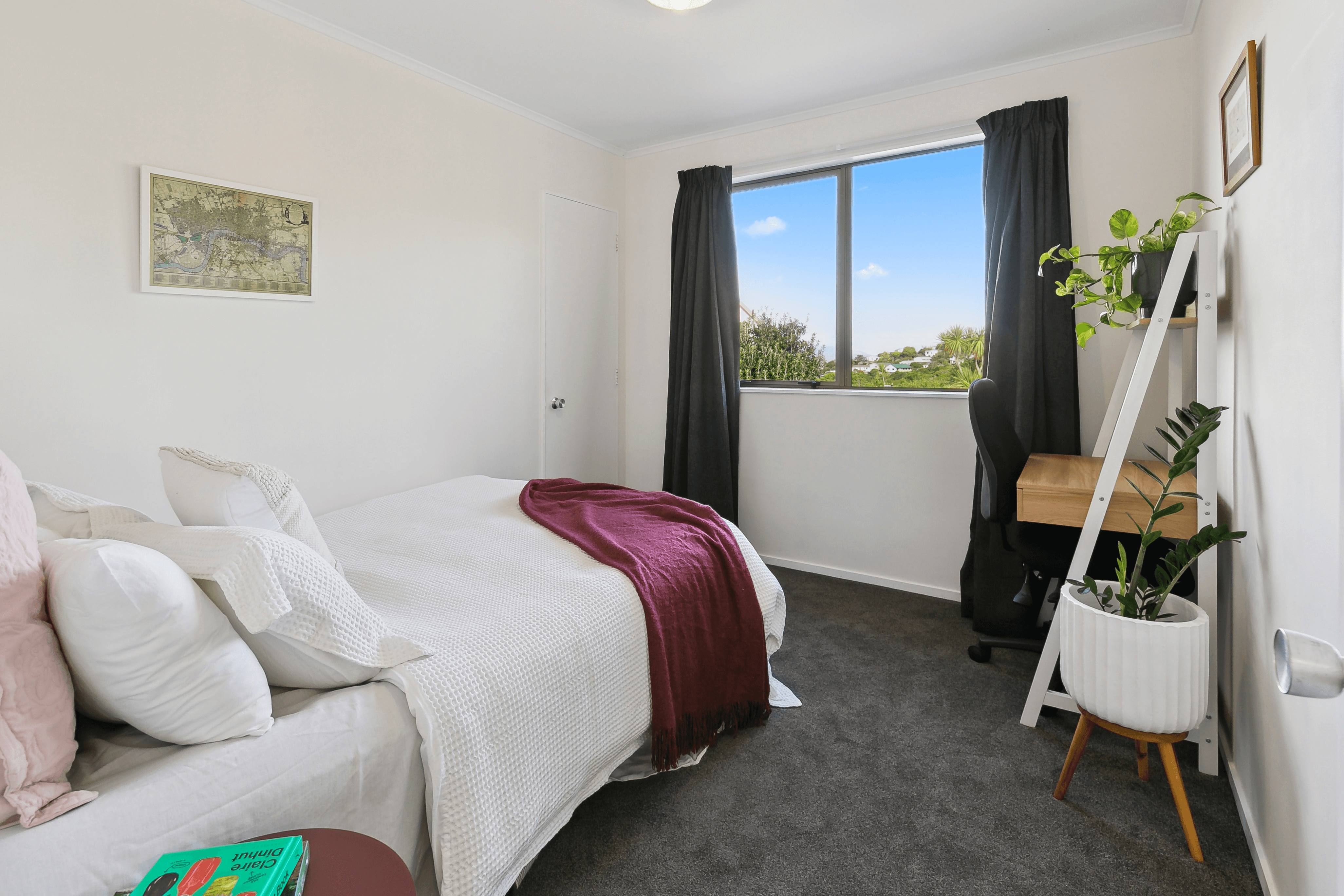 5 Ladbrooke Drive, Newlands, Wellington 6037