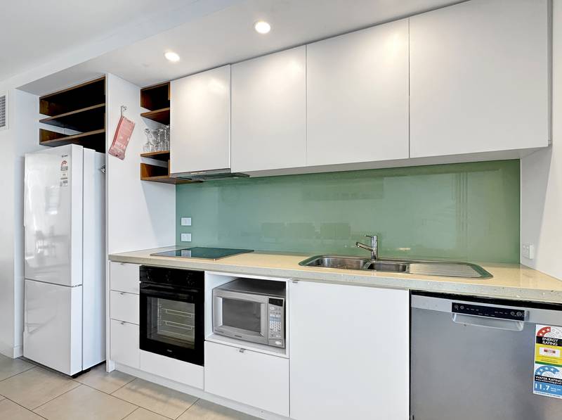 4305/146 Sooning St 'One Bright Point', Nelly Bay, QLD 4819