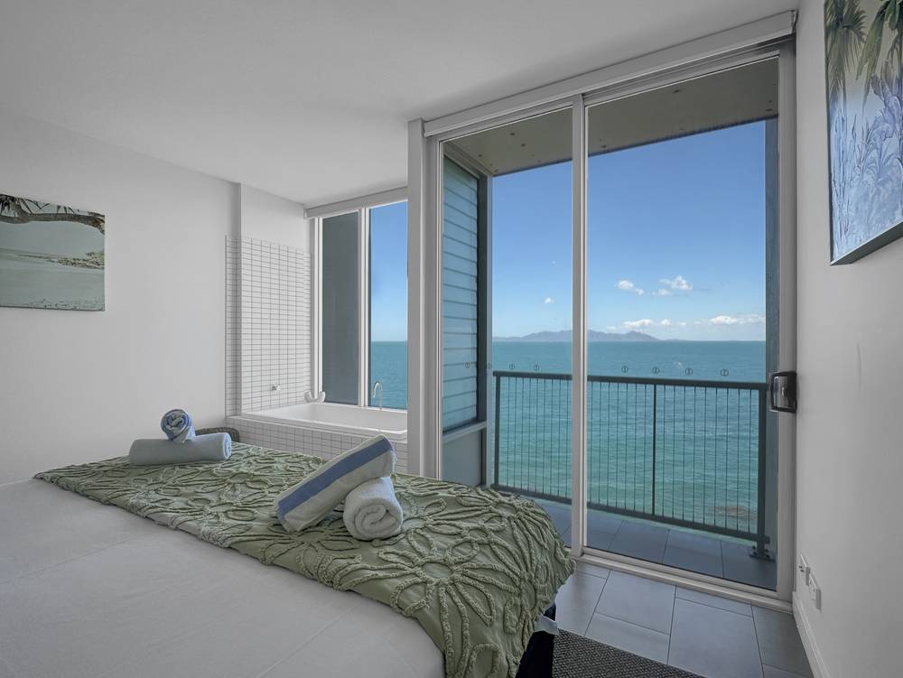 4305/146 Sooning St 'One Bright Point', Nelly Bay, QLD 4819