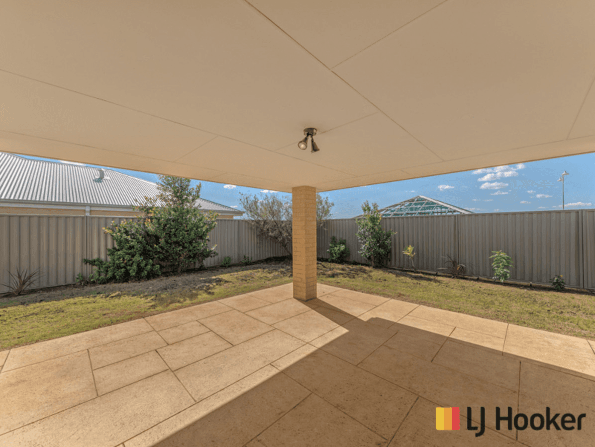 54 Farnham Pass, ALKIMOS, WA 6038