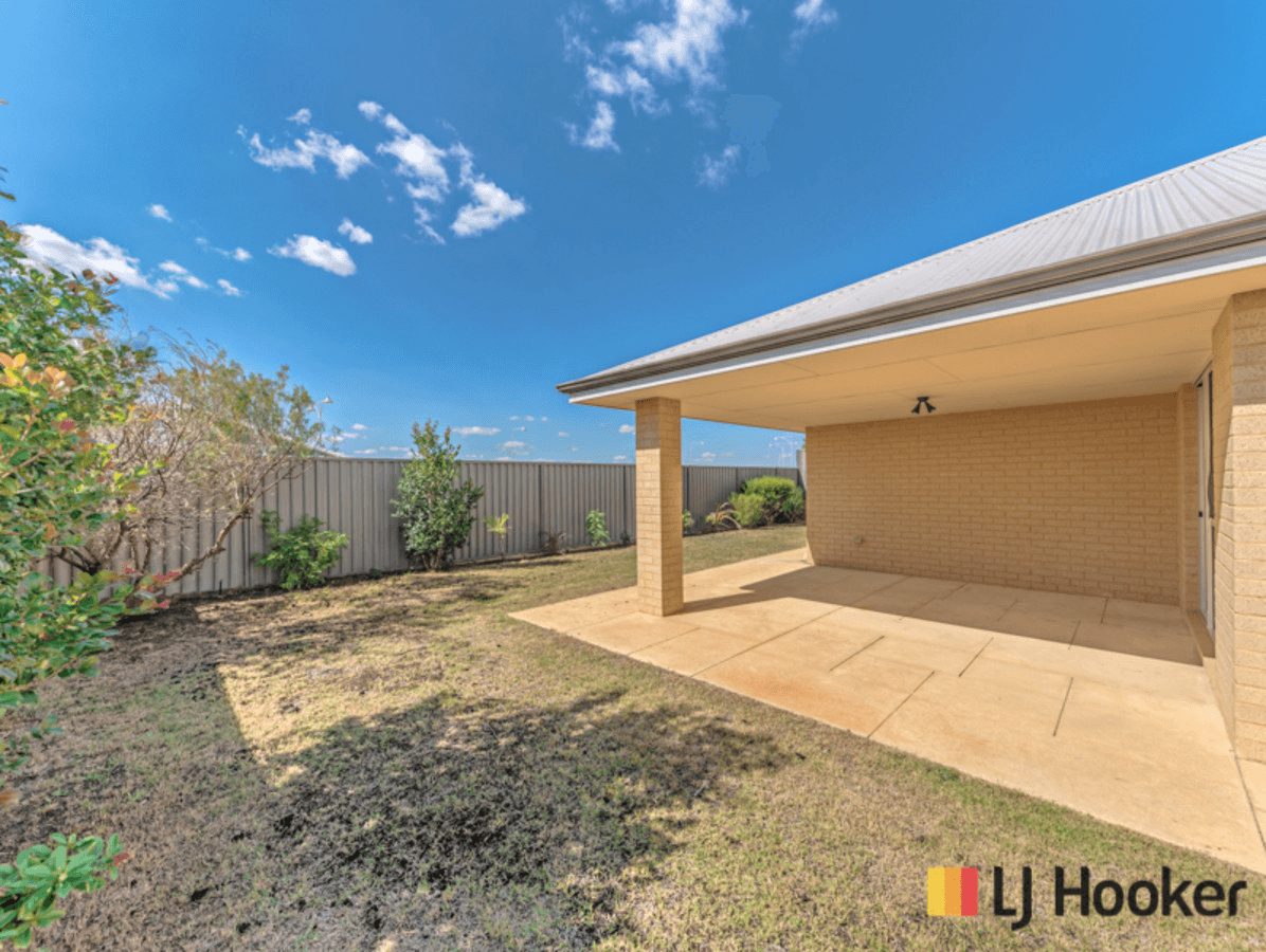 54 Farnham Pass, ALKIMOS, WA 6038