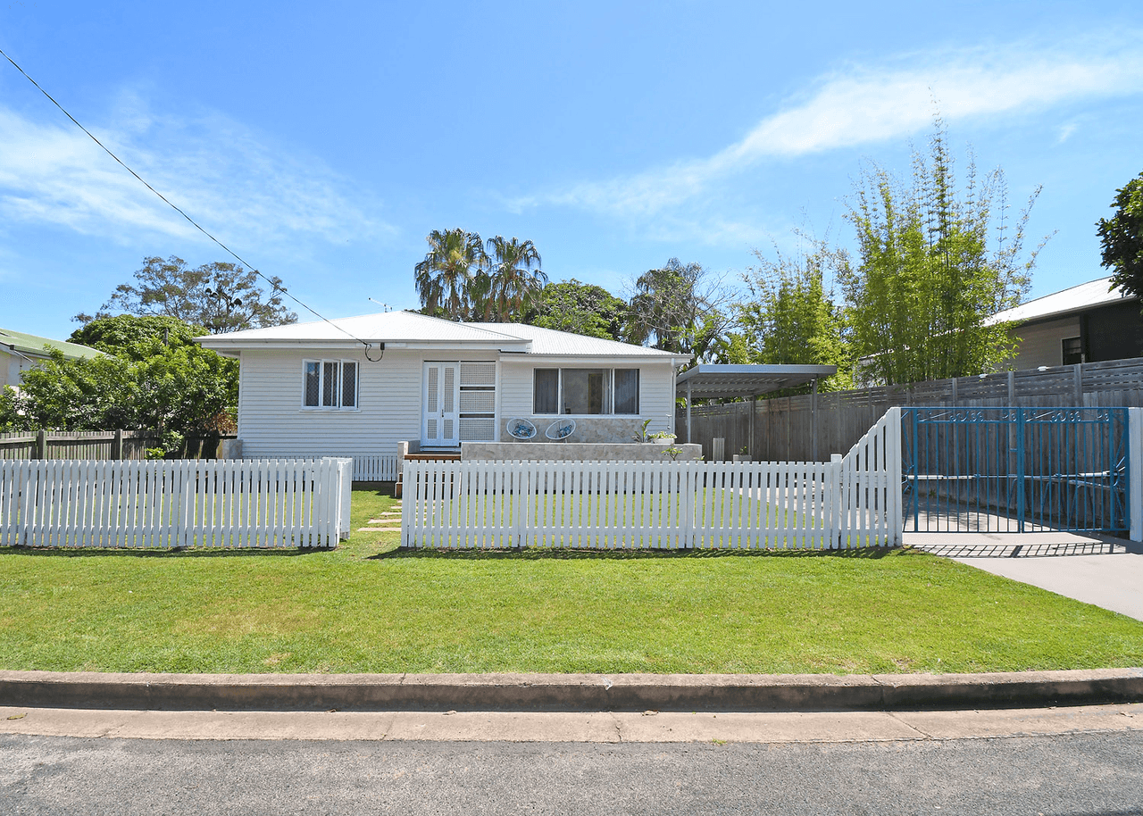 8 SCARBOROUGH Street, SCARNESS, QLD 4655