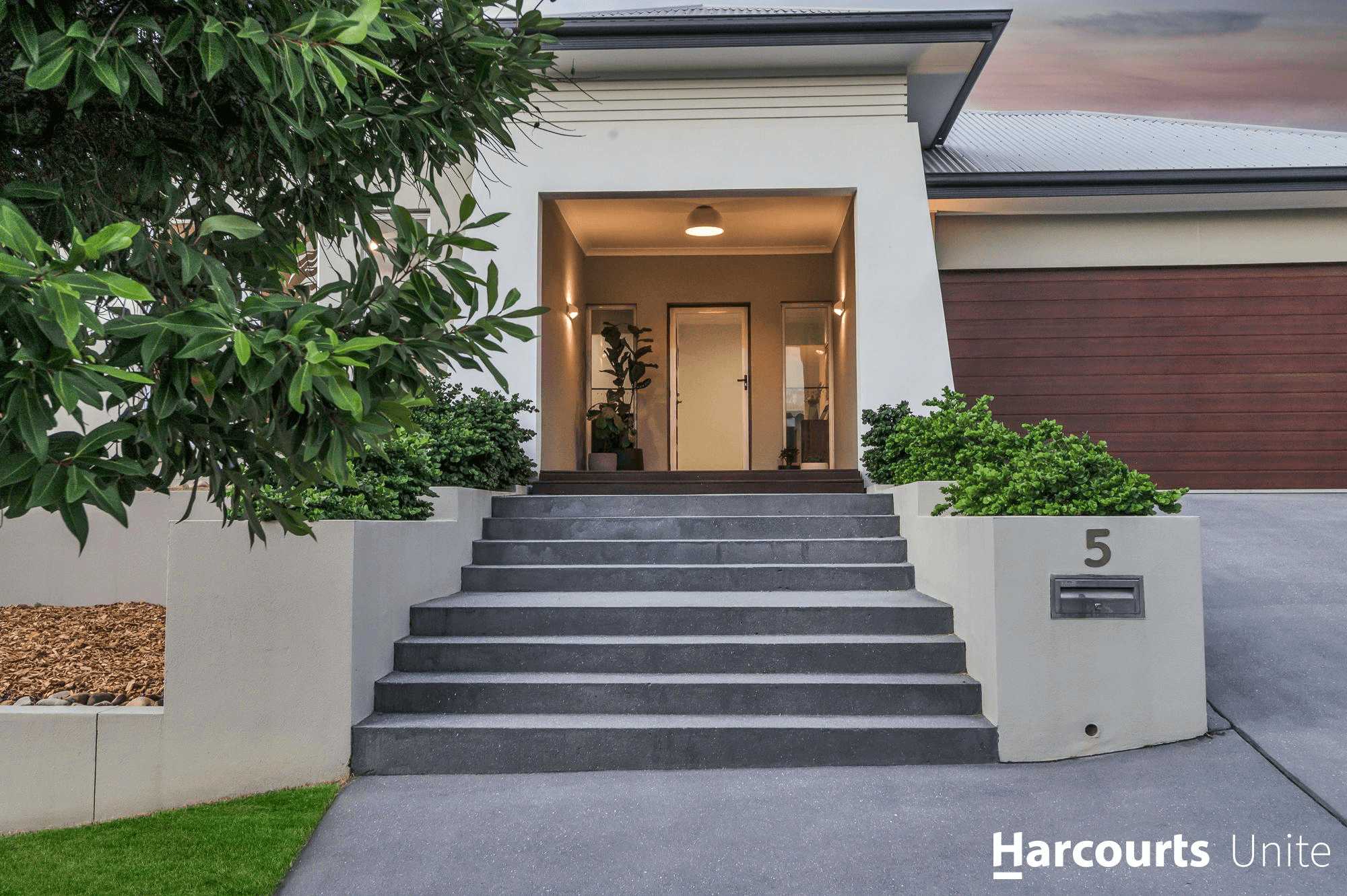 5 Lakeview Terrace, MURRUMBA DOWNS, QLD 4503