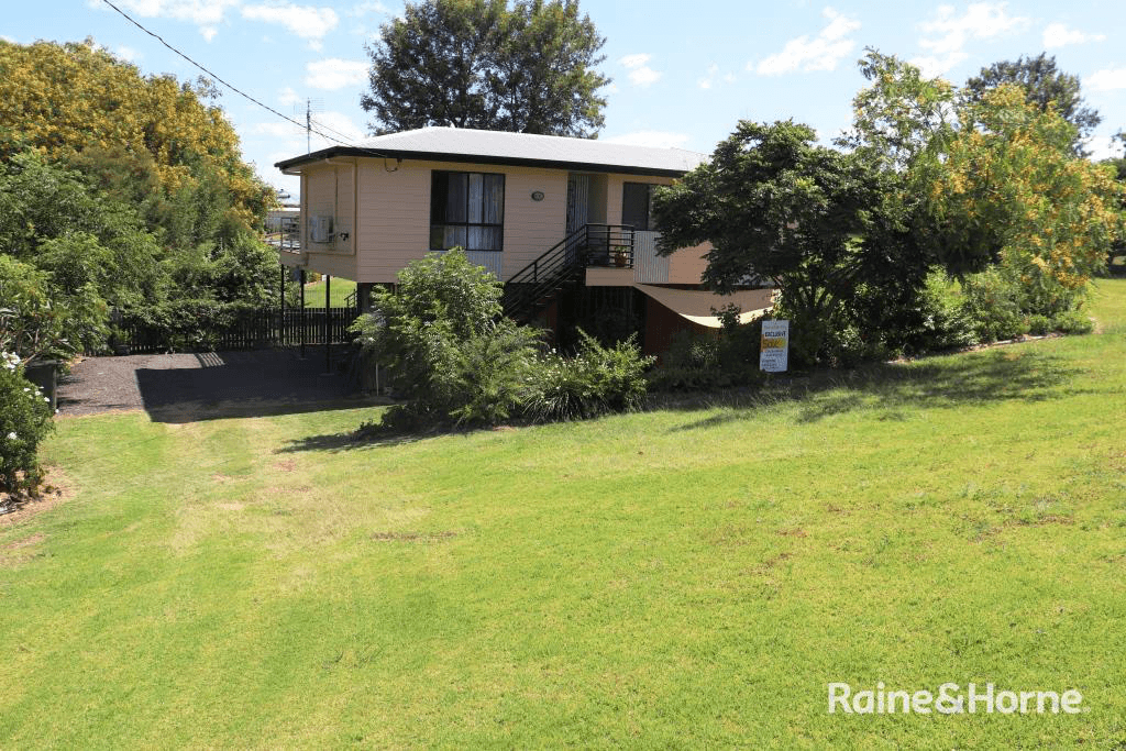 10 Magnussens Drive, TINGOORA, QLD 4608