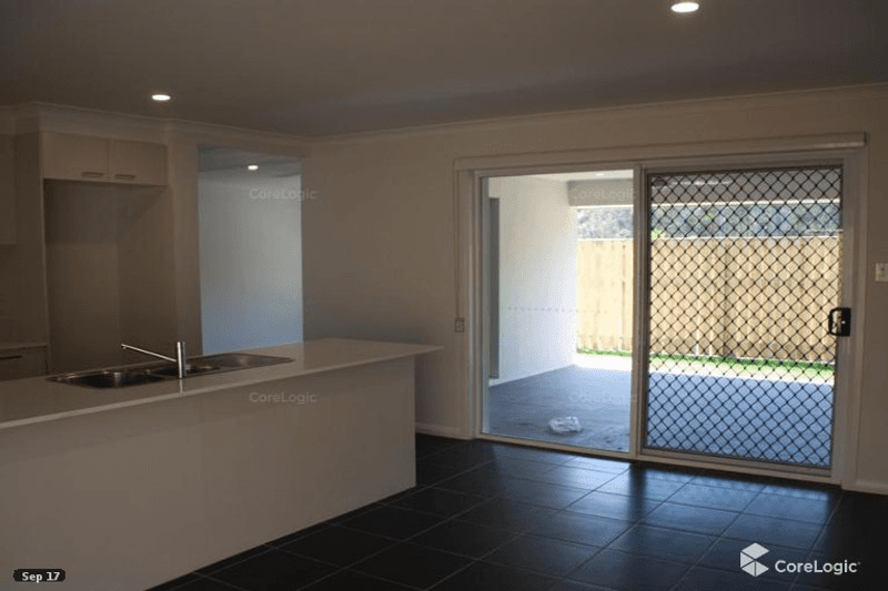 61 Moorinya Circuit, PIMPAMA, QLD 4209