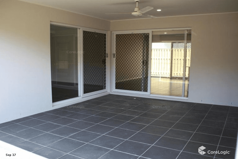 61 Moorinya Circuit, PIMPAMA, QLD 4209