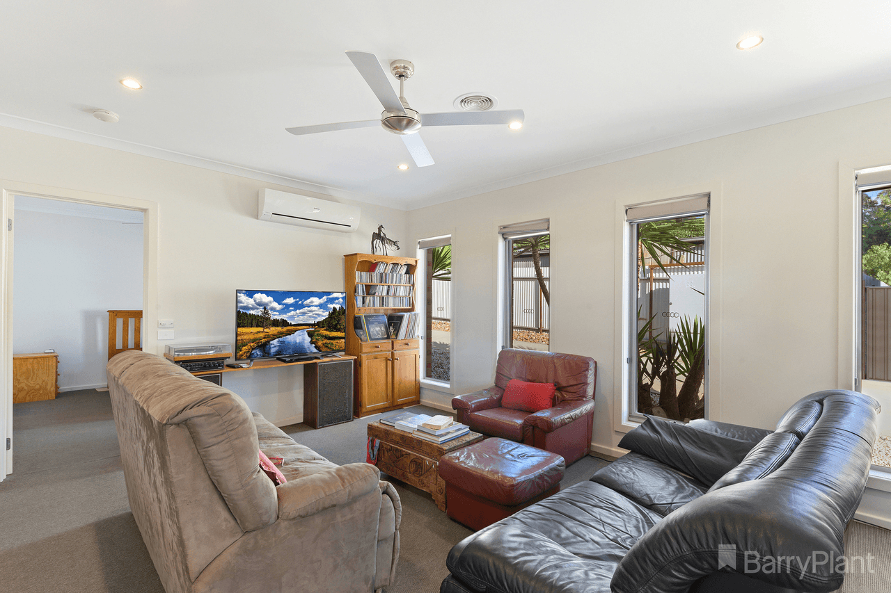 2/12 Knape Street, Long Gully, VIC 3550