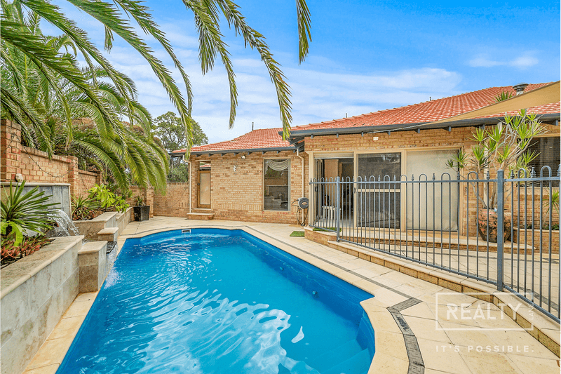 11 Landor Gardens, Woodvale, WA 6026