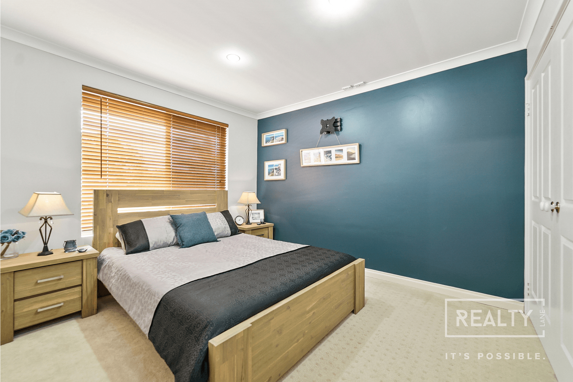 11 Landor Gardens, Woodvale, WA 6026