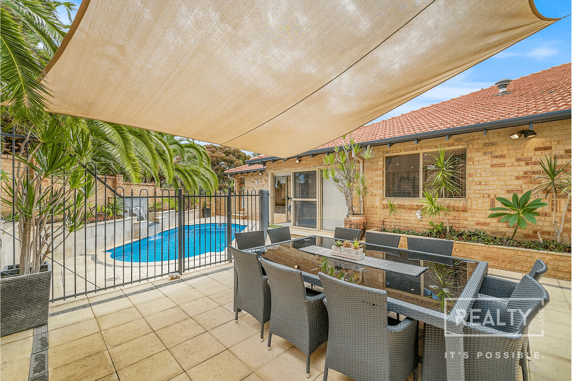 11 Landor Gardens, Woodvale, WA 6026