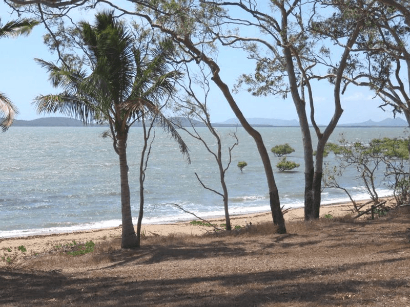 12 CROKER, ST HELENS BEACH, QLD 4798