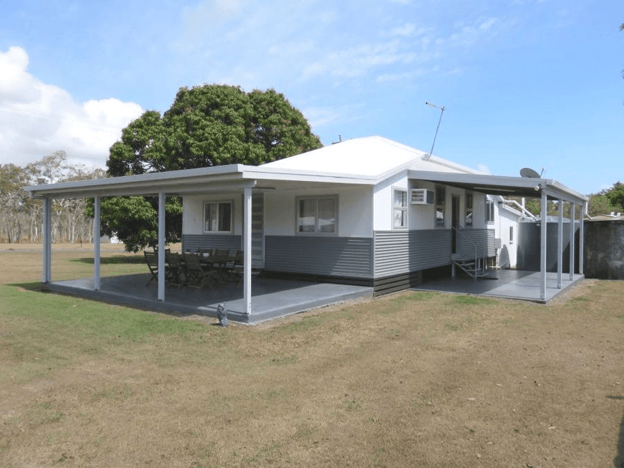 12 CROKER, ST HELENS BEACH, QLD 4798