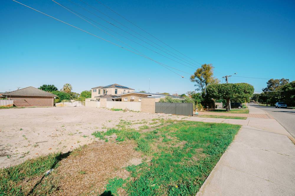 335A Grand Promenade, DIANELLA, WA 6059