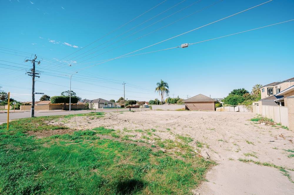 335A Grand Promenade, DIANELLA, WA 6059