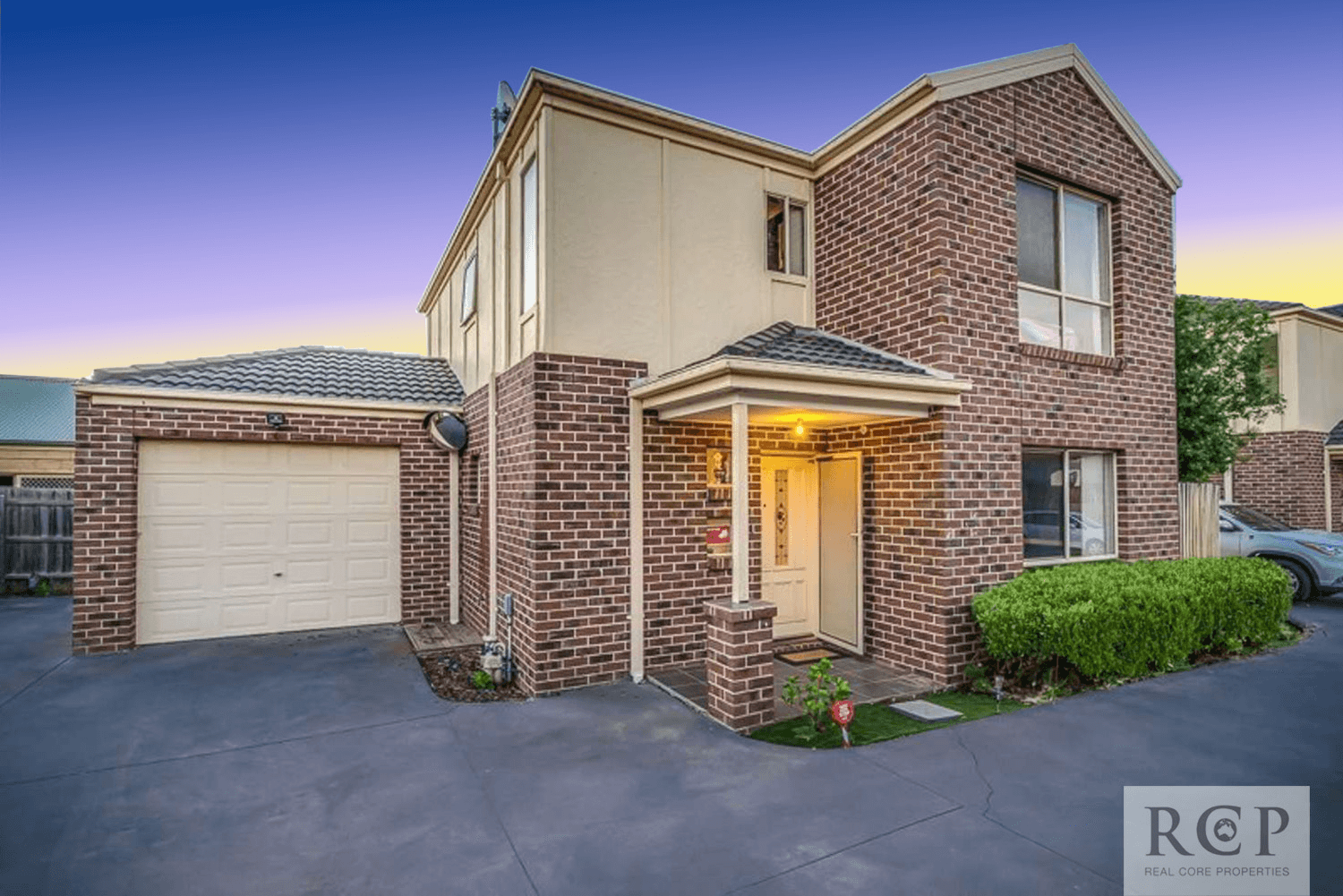 2/10 Governor Close, TARNEIT, VIC 3029