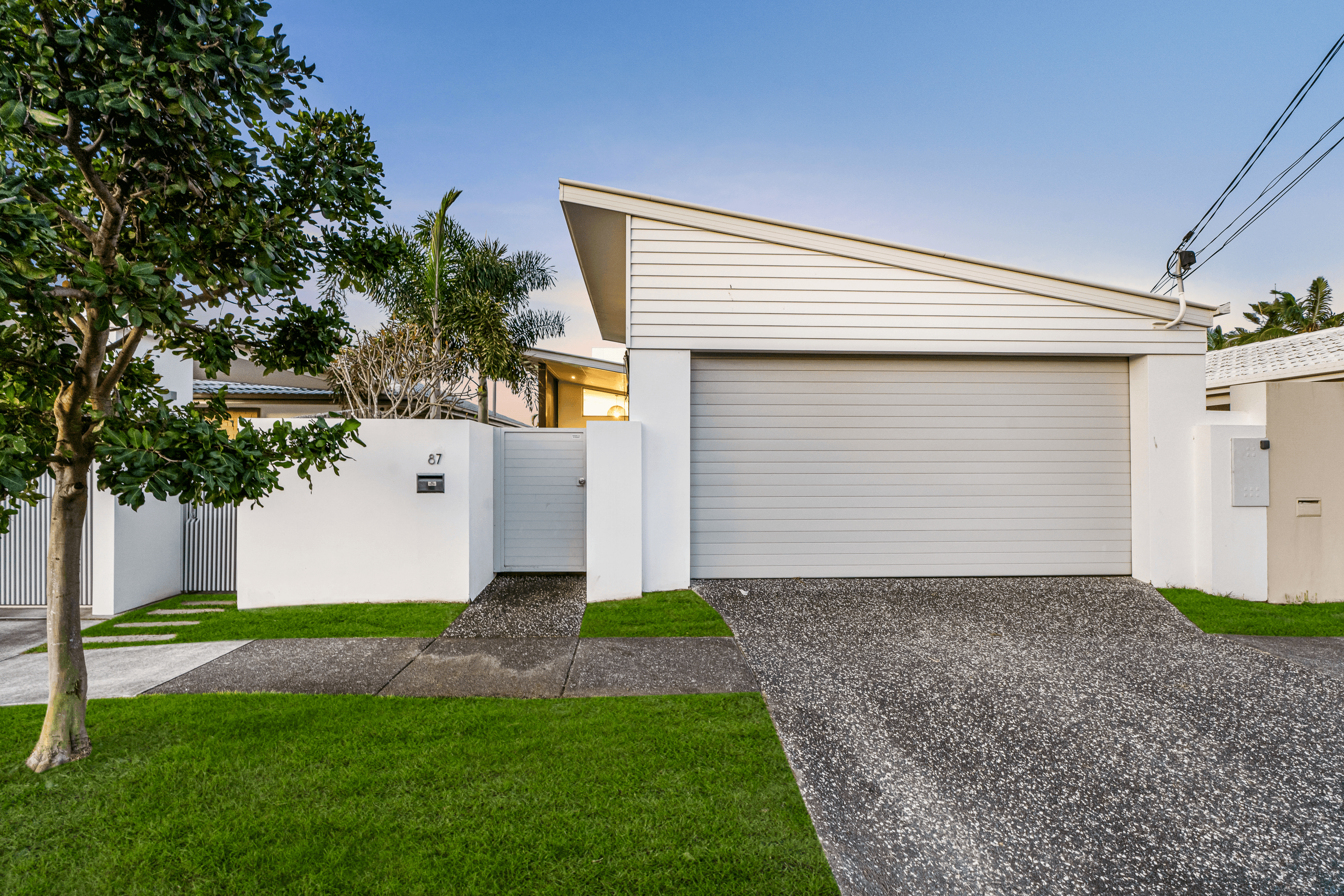 87 Chainey Avenue, MIAMI, QLD 4220