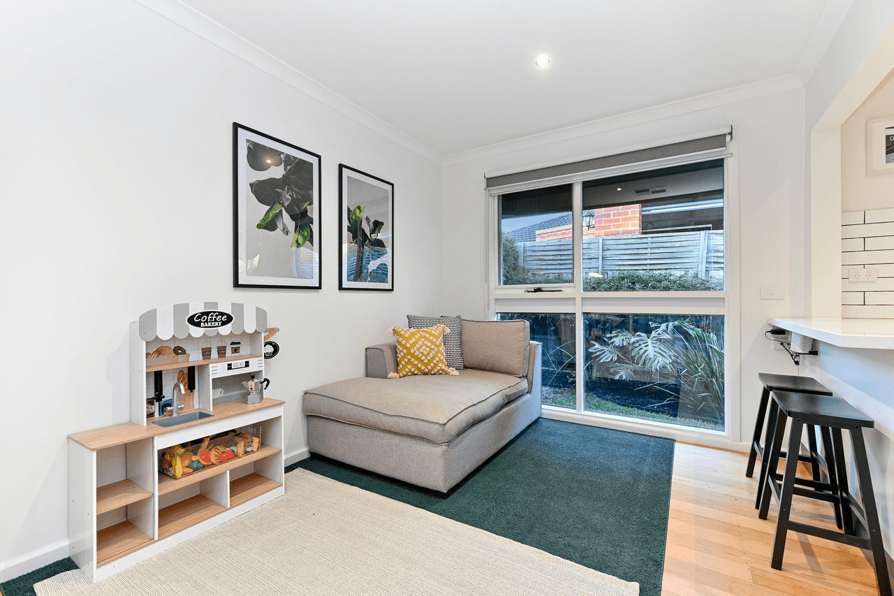 8 Cardigan Street, ENDEAVOUR HILLS, VIC 3802