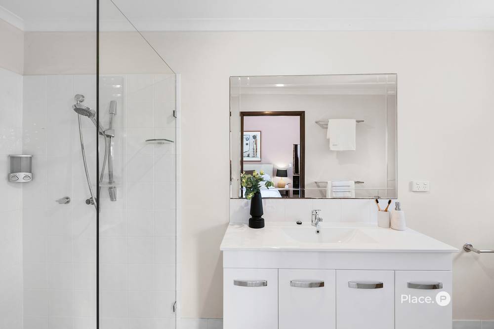 256 Gallipoli Road, Carina Heights, QLD 4152