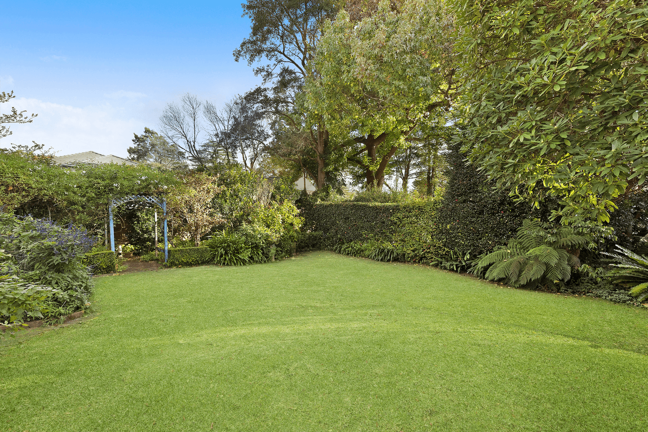 42 Bimburra Avenue, ST IVES, NSW 2075