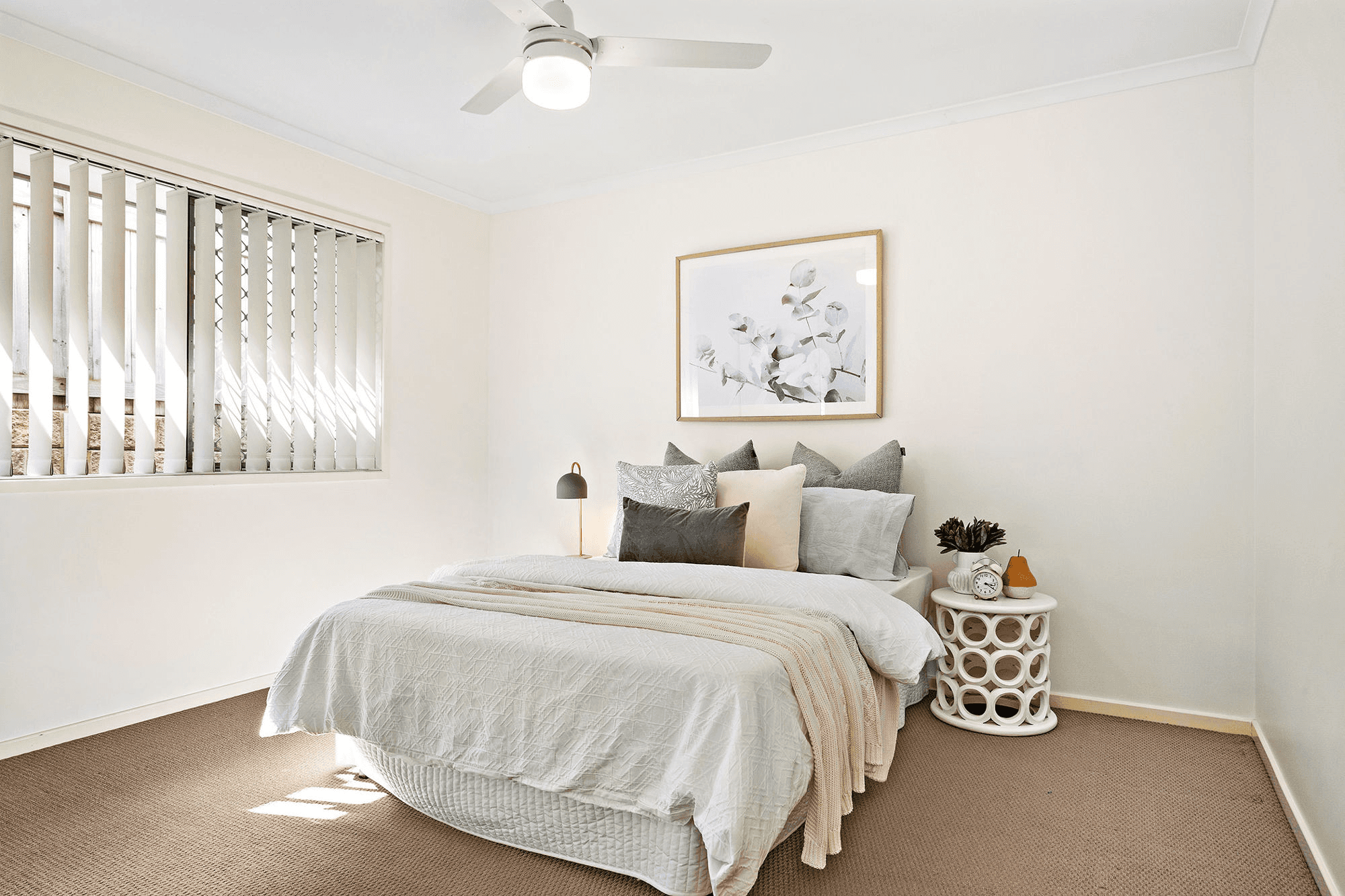 17 Morris Crescent, BELLBIRD PARK, QLD 4300