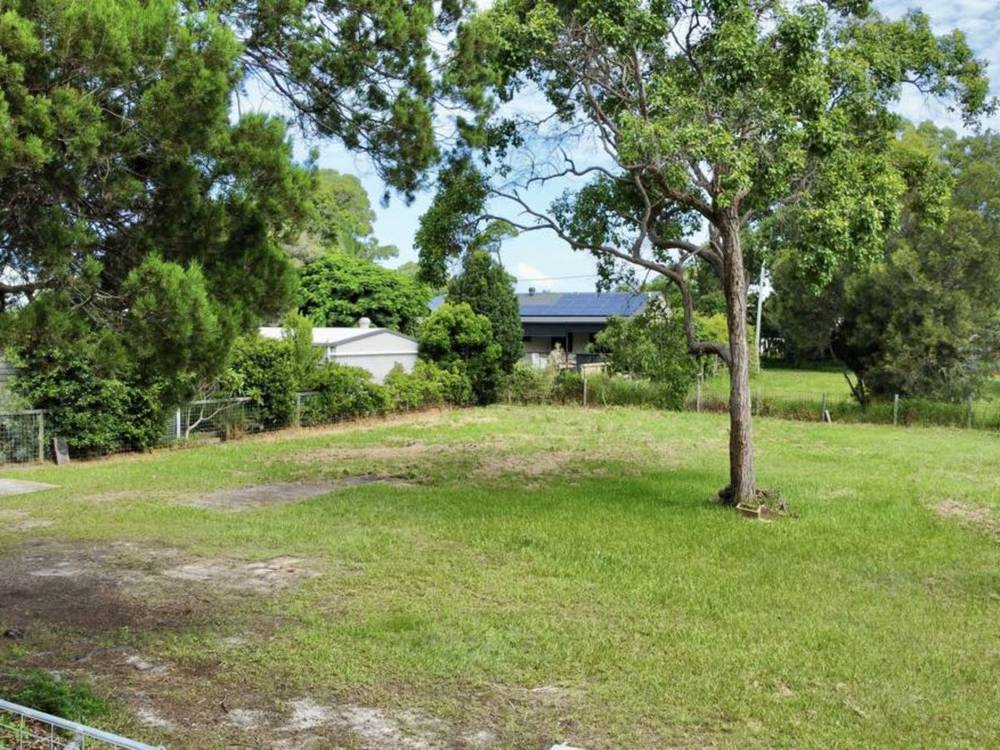 64 Francis Road, MACLEAY ISLAND, QLD 4184