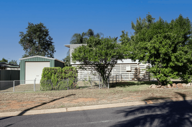 1 Maitland Street, MORANBAH, QLD 4744