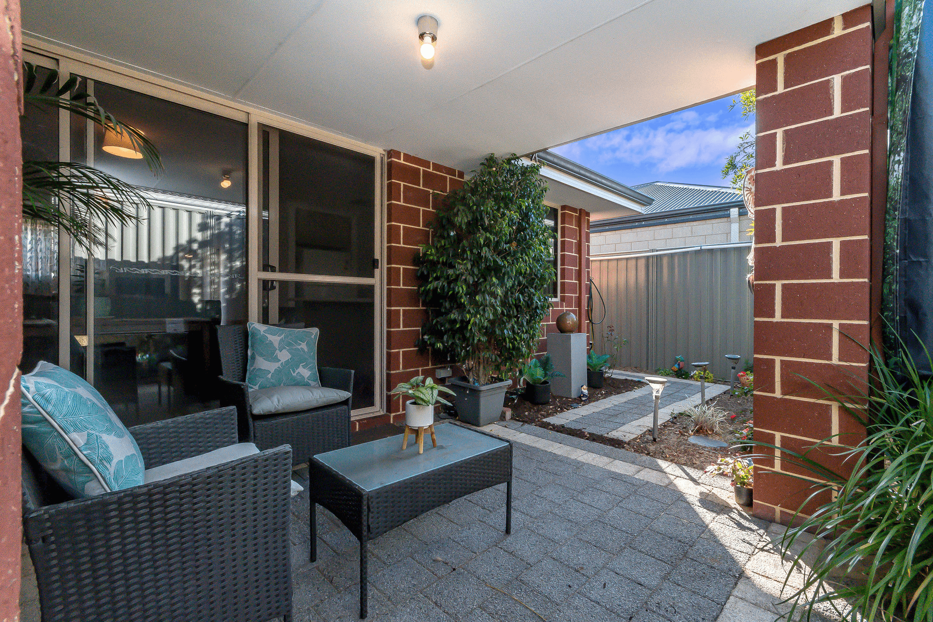 14 Grasby Way, Piara Waters, WA 6112