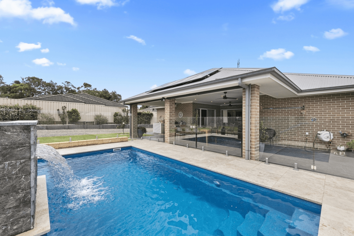 5 Windermere Road, Lochinvar, NSW 2321