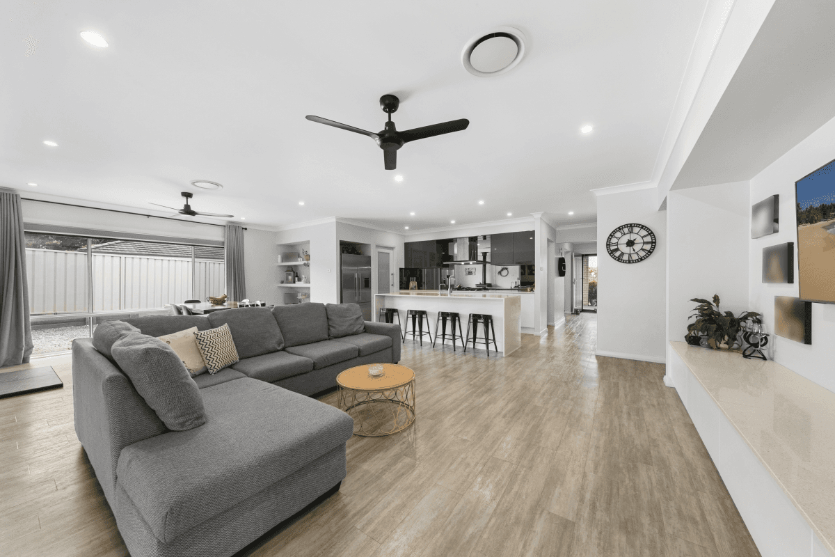 5 Windermere Road, Lochinvar, NSW 2321