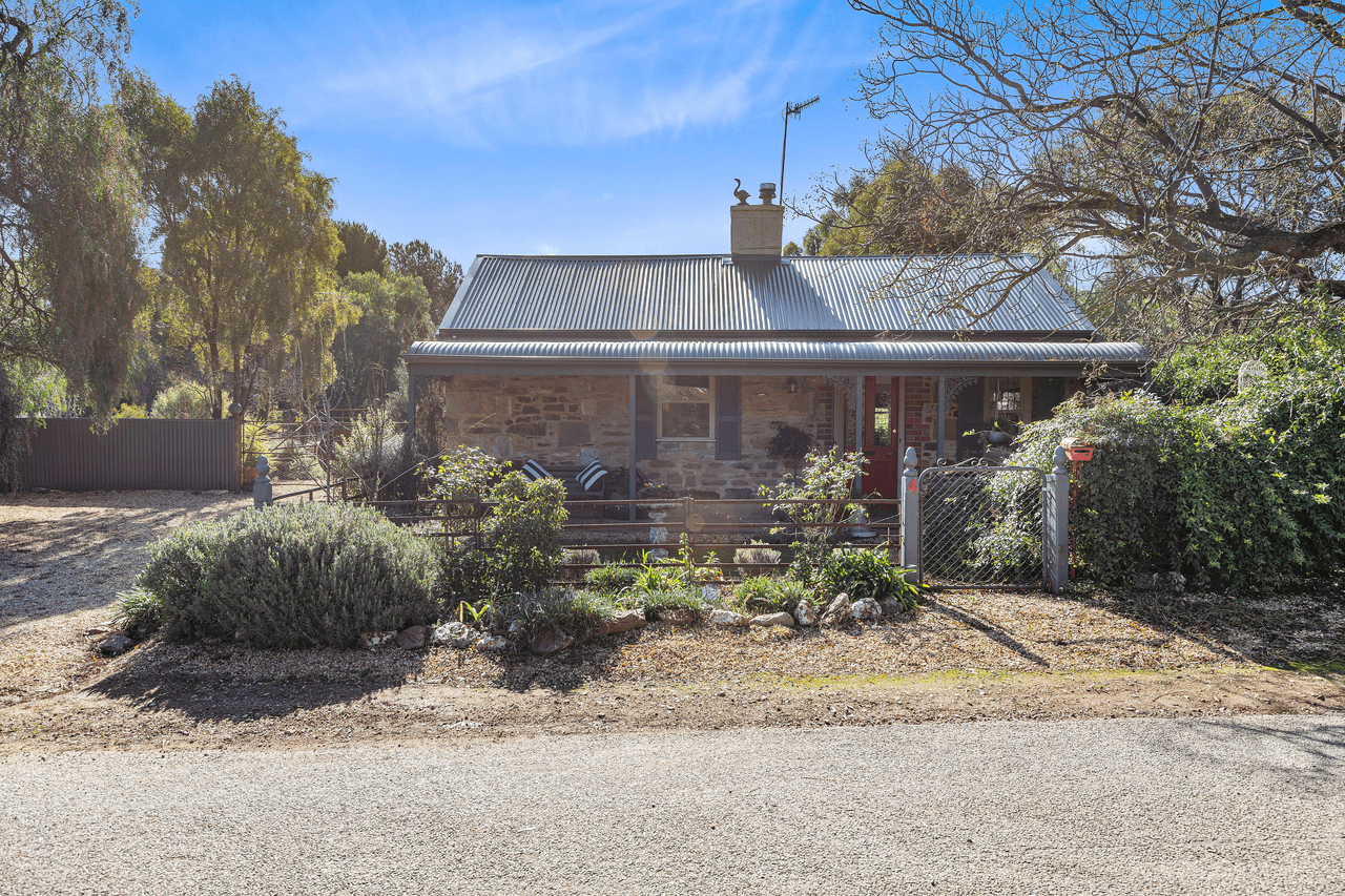 4 Penglawdd Street, BURRA, SA 5417