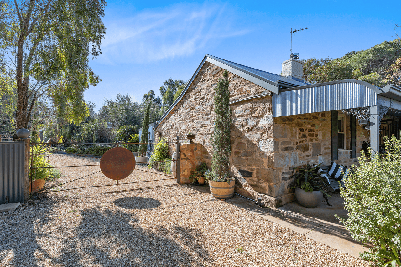 4 Penglawdd Street, BURRA, SA 5417