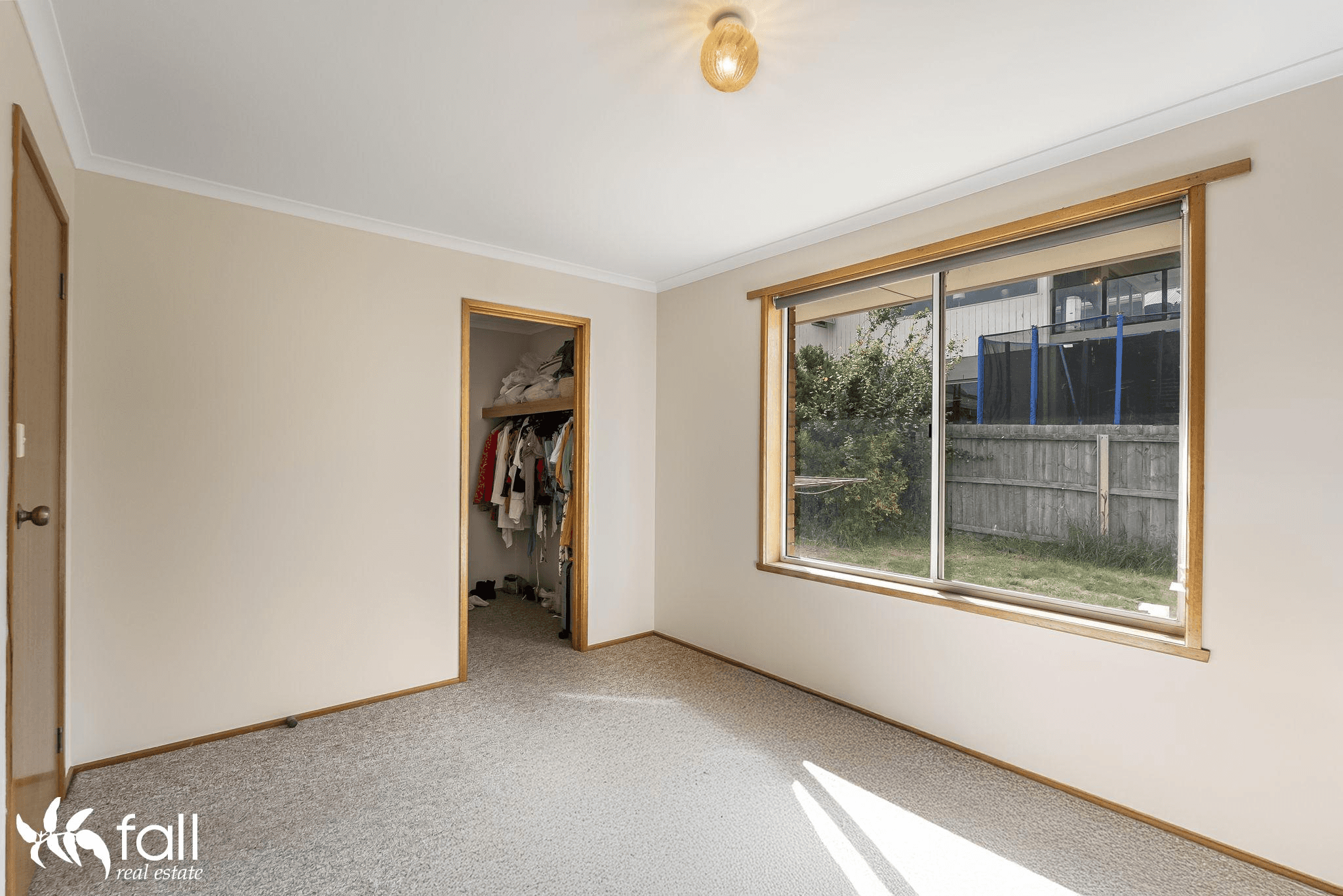 2/4 Raminea Road, LINDISFARNE, TAS 7015